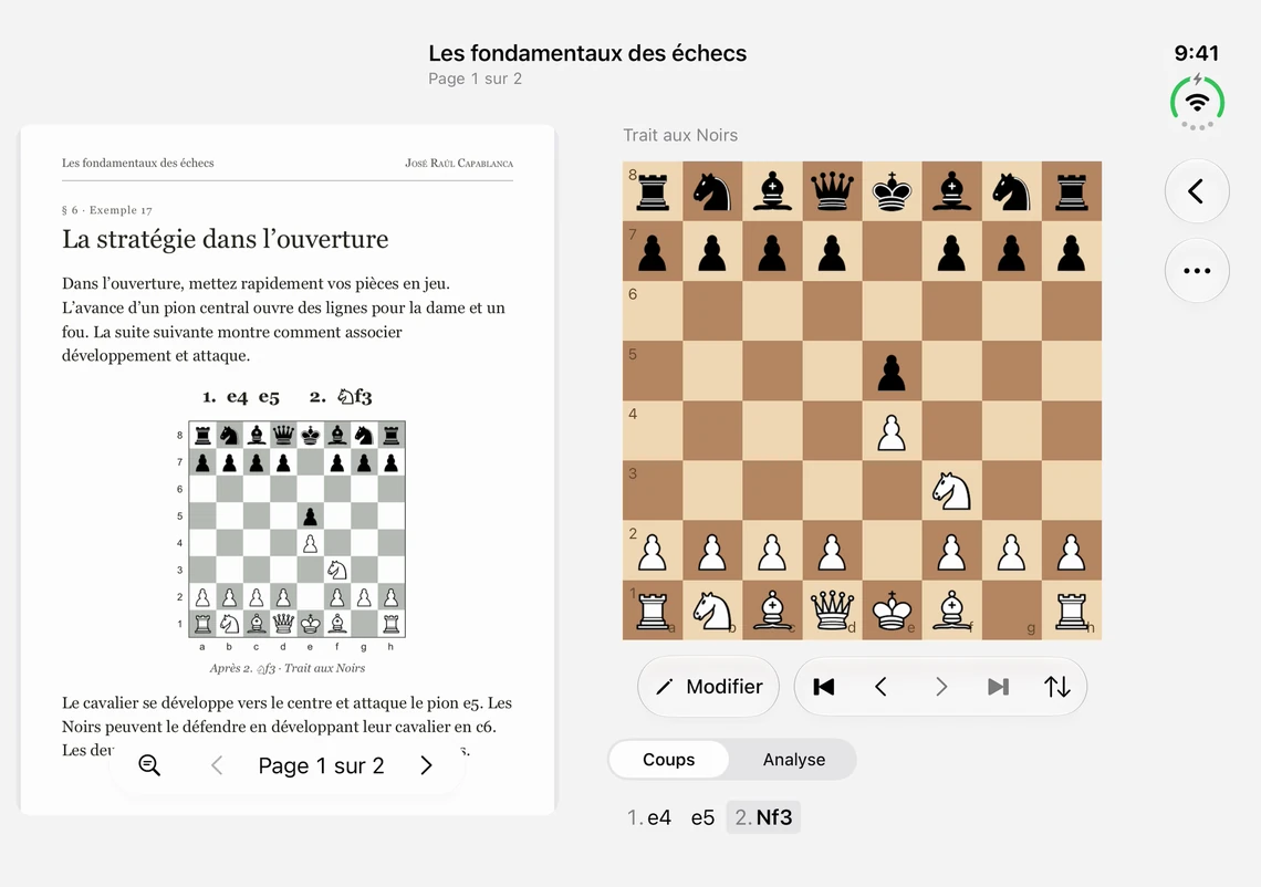 Vue élargie sur iPhone Duo avec le lecteur PDF à côté de l’échiquier.